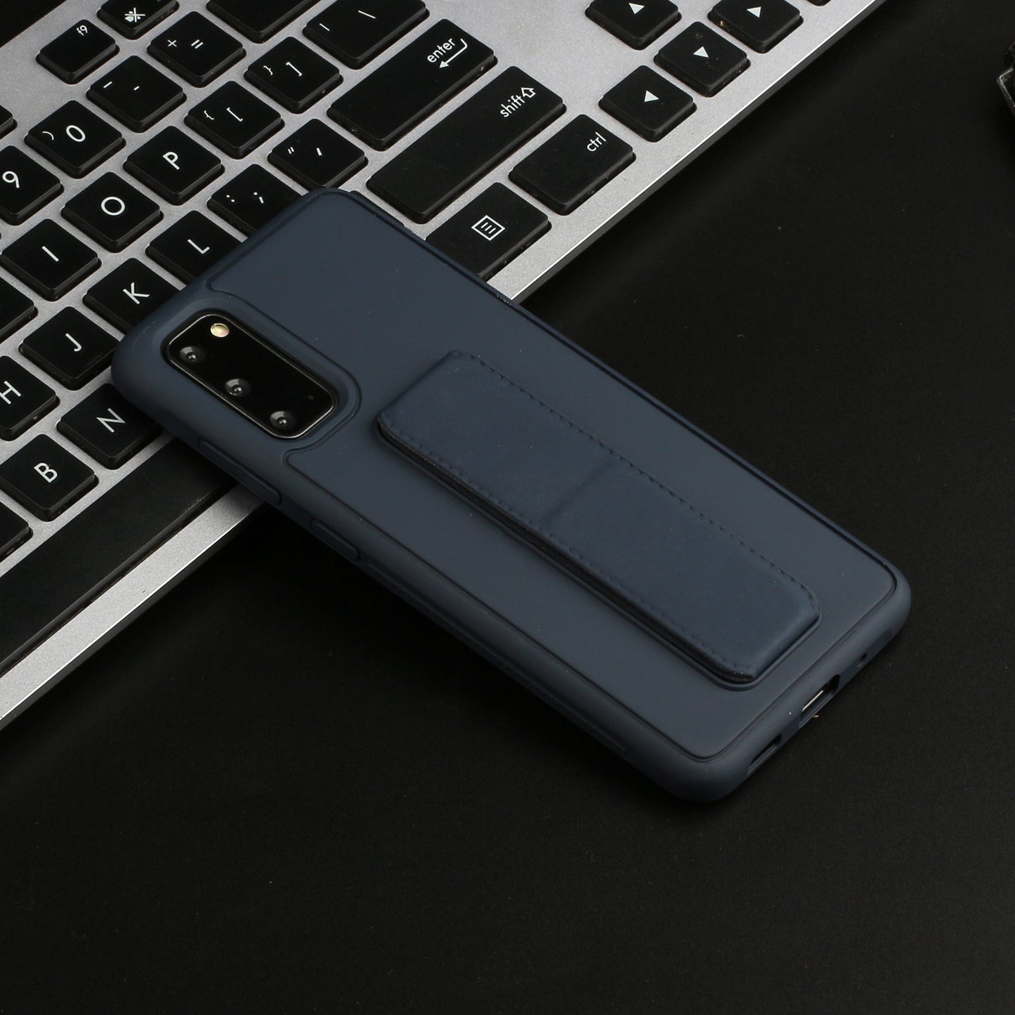 For Samsung Galaxy S20 4G/S20 5G Magnetic Hand Strap Kickstand TPU + PC Phone Cover - Dark Blue