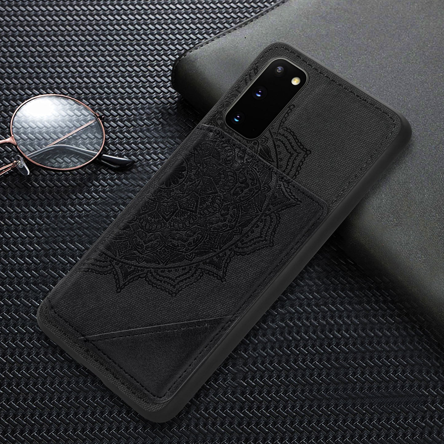 Magnetic Auto-absorbed Kickstand Leather Coated Phone Case Cover with Imprinted Mandala Flower for Samsung Galaxy S20 4G/S20 5G - Black