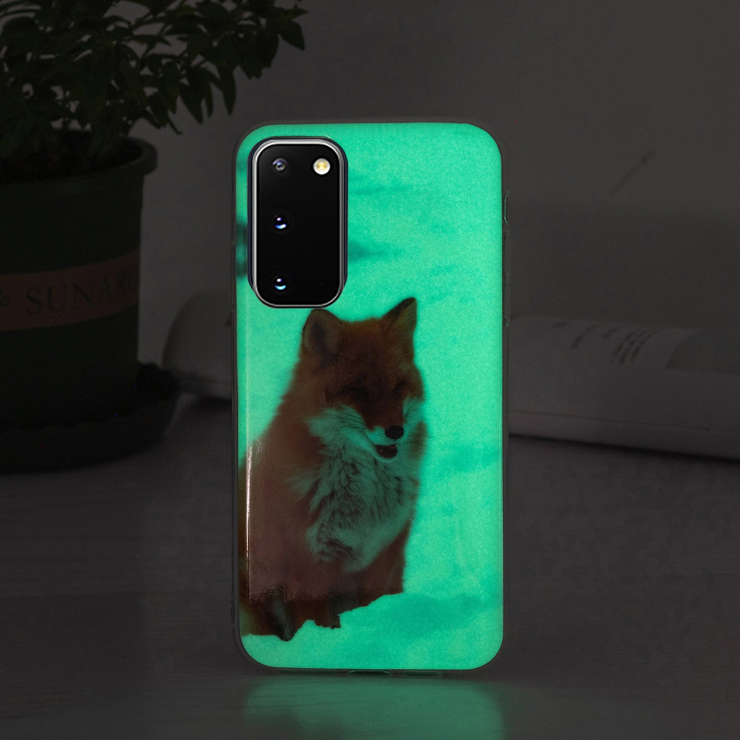 Glow in The Dark Noctilucent Shockproof Lightweight Soft TPU Cover Cell Phone Case for Samsung Galaxy S20 4G/S20 5G - Fox