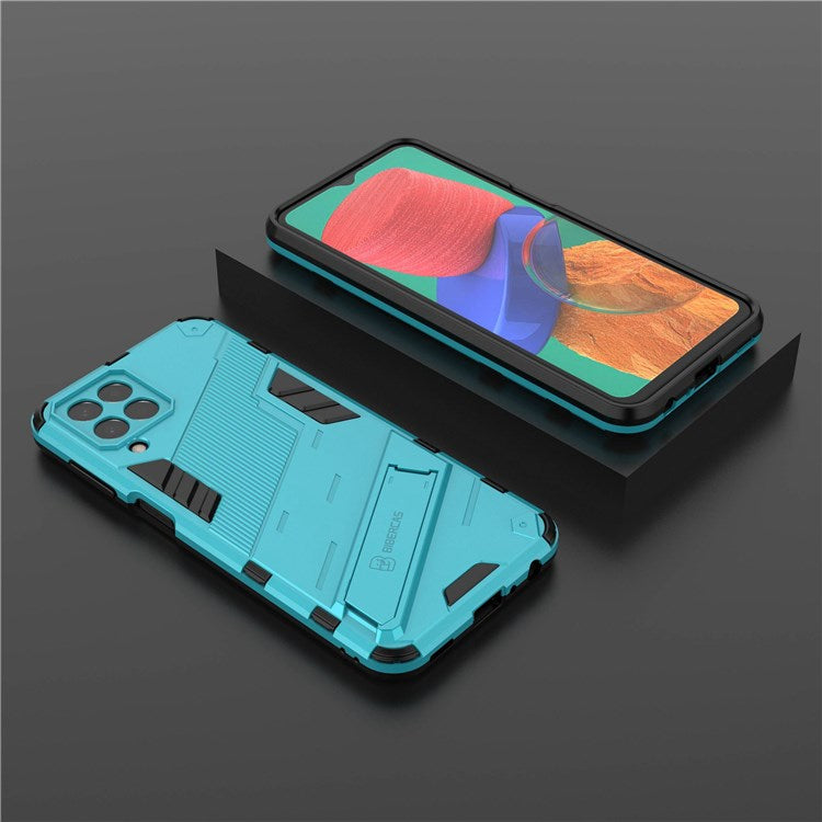 For Samsung Galaxy M33 5G (India Version) Drop-proof Protection Armor Shell Hard PC Soft TPU Cell Phone Case with Kickstand - Baby Blue