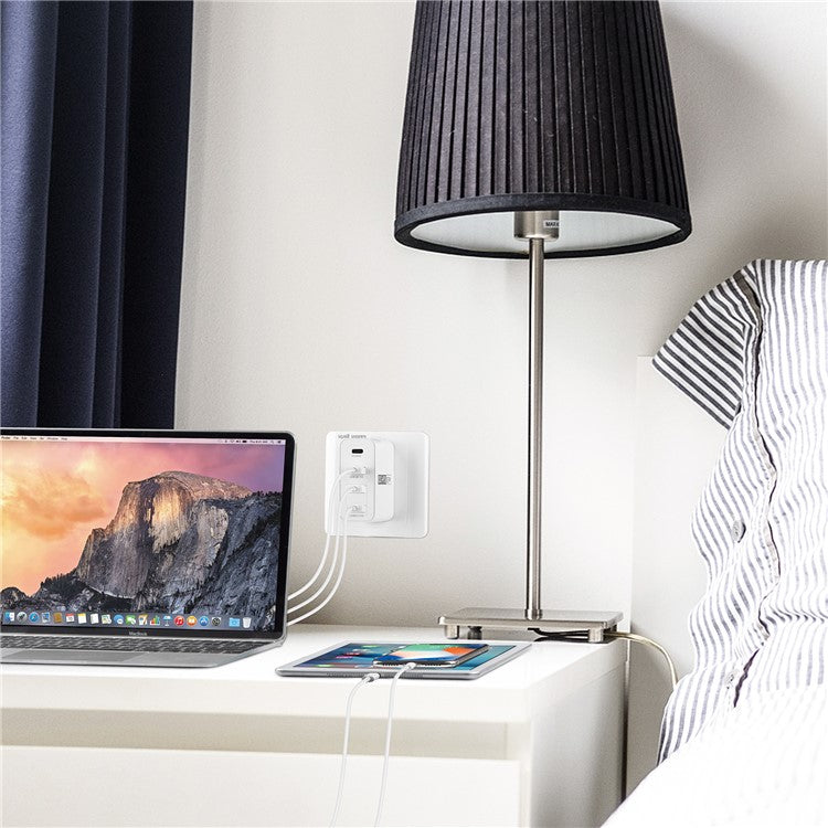 WLX-A6 PD20W+QC3.0 Multi-Port USB with PD Type-C Fast Charging Mobile Phone Power Adapter - UK Plug