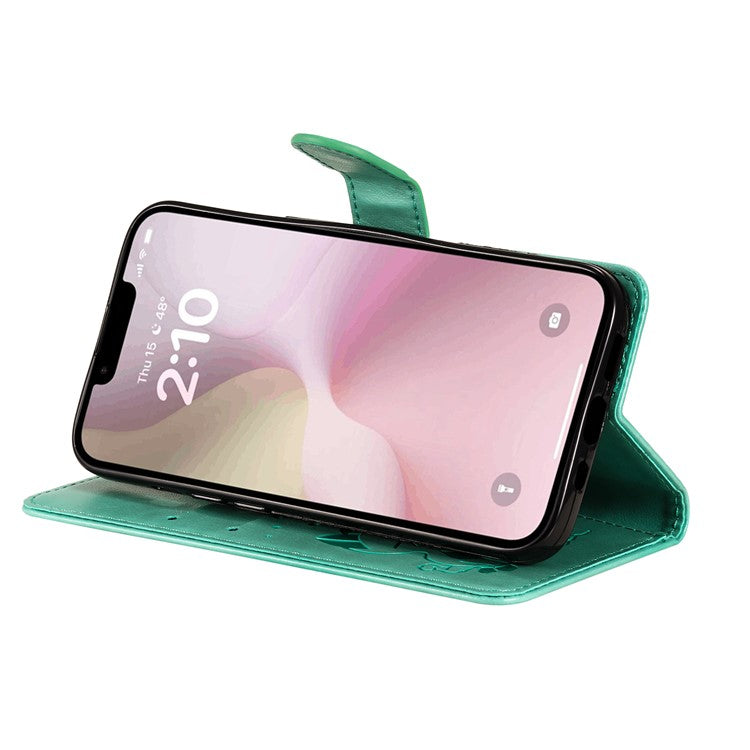 For iPhone 16e Case Cat Bee Imprinted Leather Wallet Cover - Green