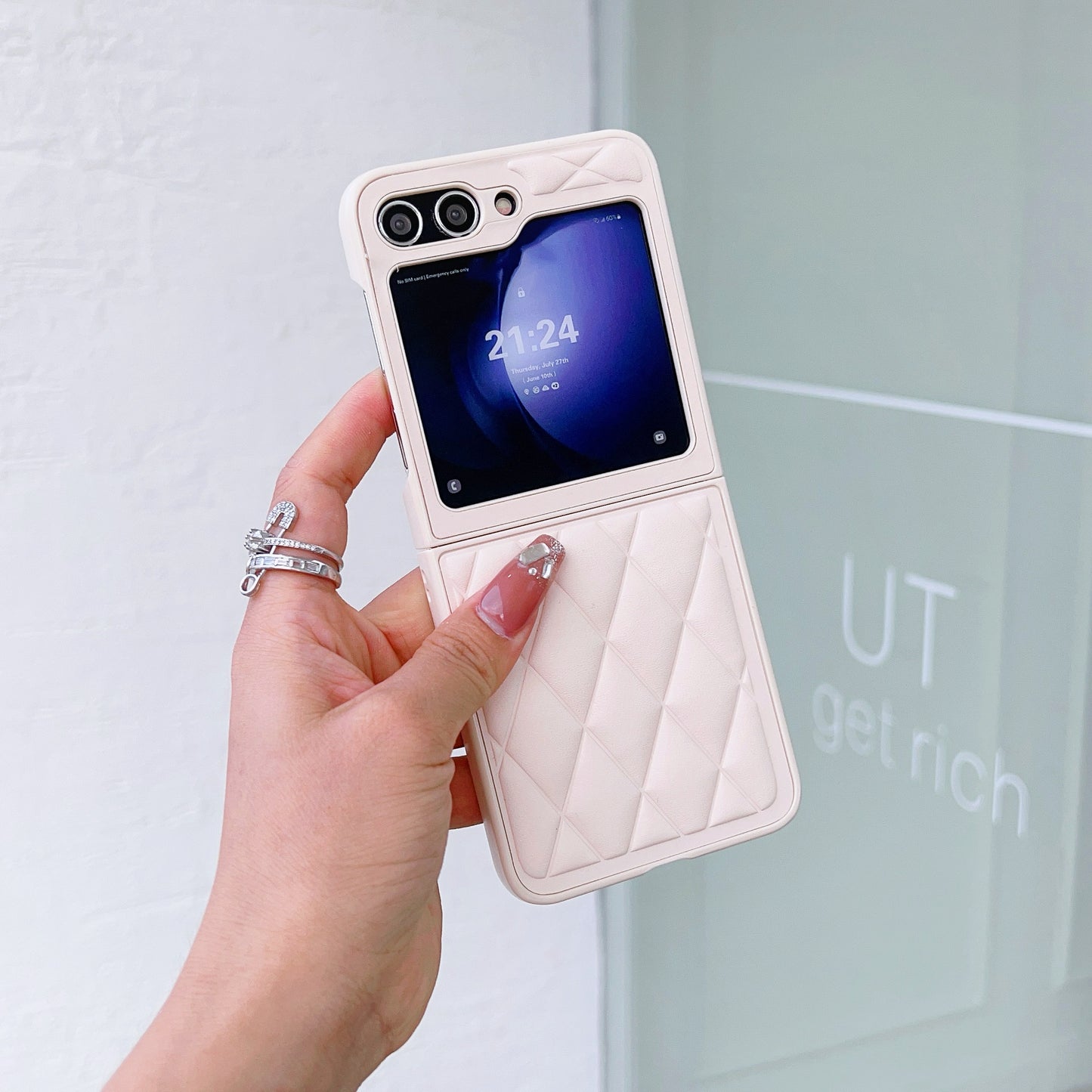 For Samsung Galaxy Z Flip6 5G Case Rhombus Pattern PU Leather Coated PC Two-Piece Phone Cover - White