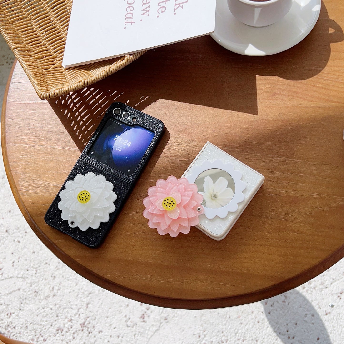 For Samsung Galaxy Z Flip6 5G Case Leather Coated PC 3D Flower Phone Cover Two-Piece Design - White Flower