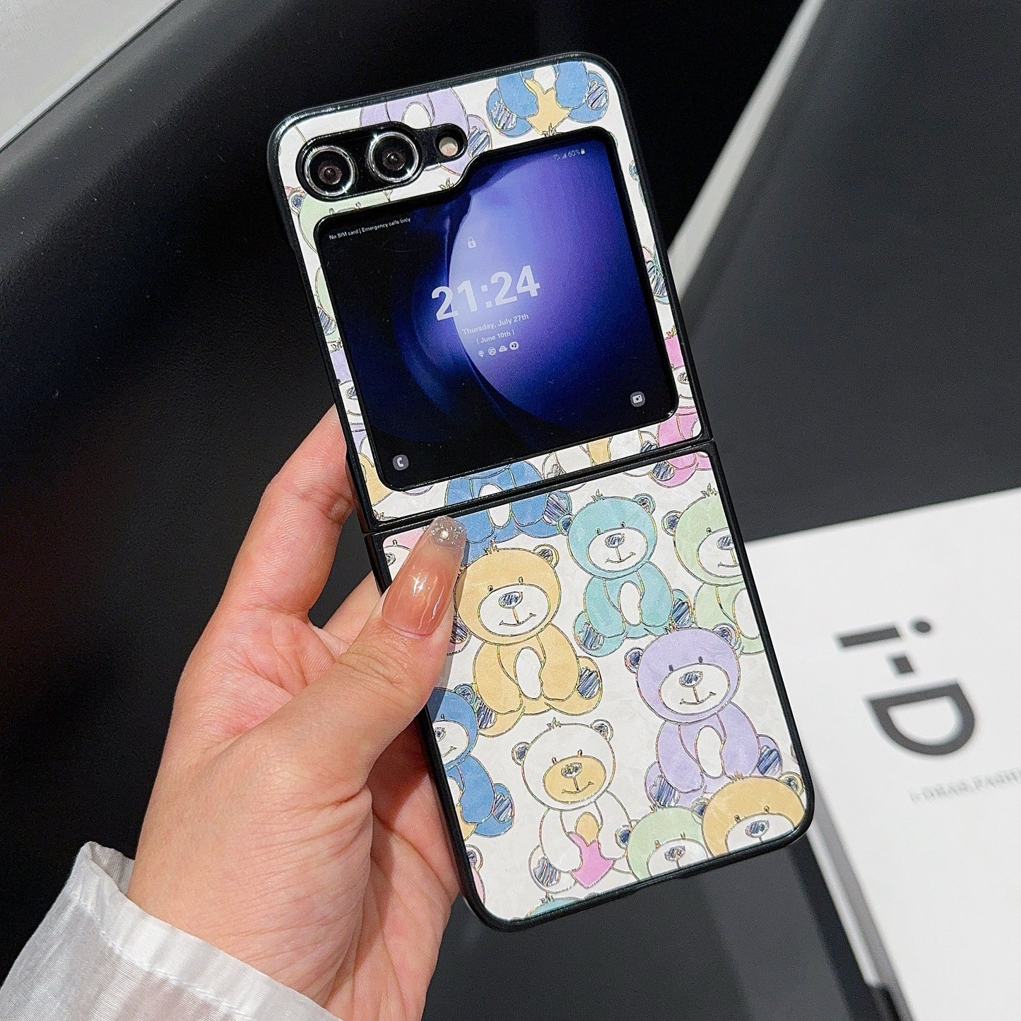 For Samsung Galaxy Z Flip6 5G Case Leather + PC Protective Phone Cover Lacquered Pattern - Bears