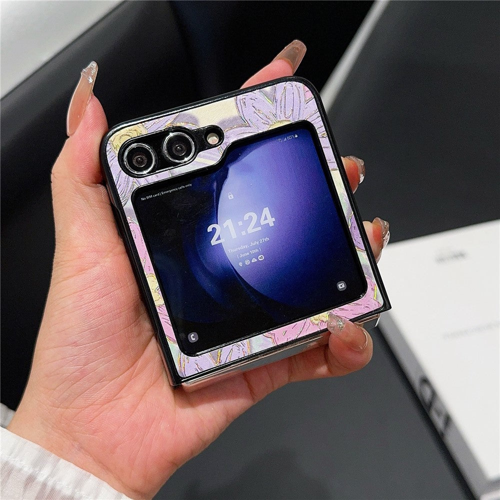 For Samsung Galaxy Z Flip7 FE 5G / Z Flip6 5G Case Leather + PC Protective Phone Cover Lacquered Pattern - Purple Flowers