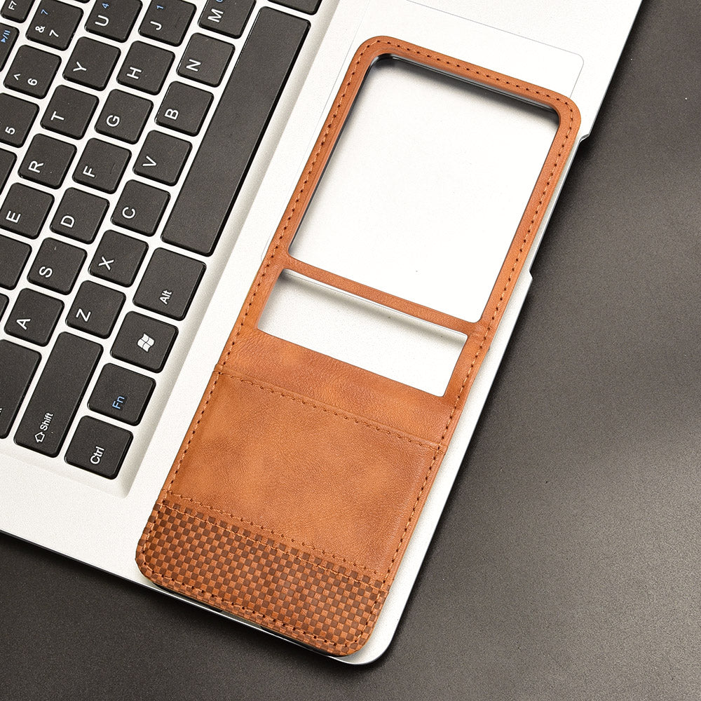 For Motorola Razr 50 Ultra 5G / Razr+ 2024 5G Case Card Holder Retro Leather+PC Phone Cover - Brown