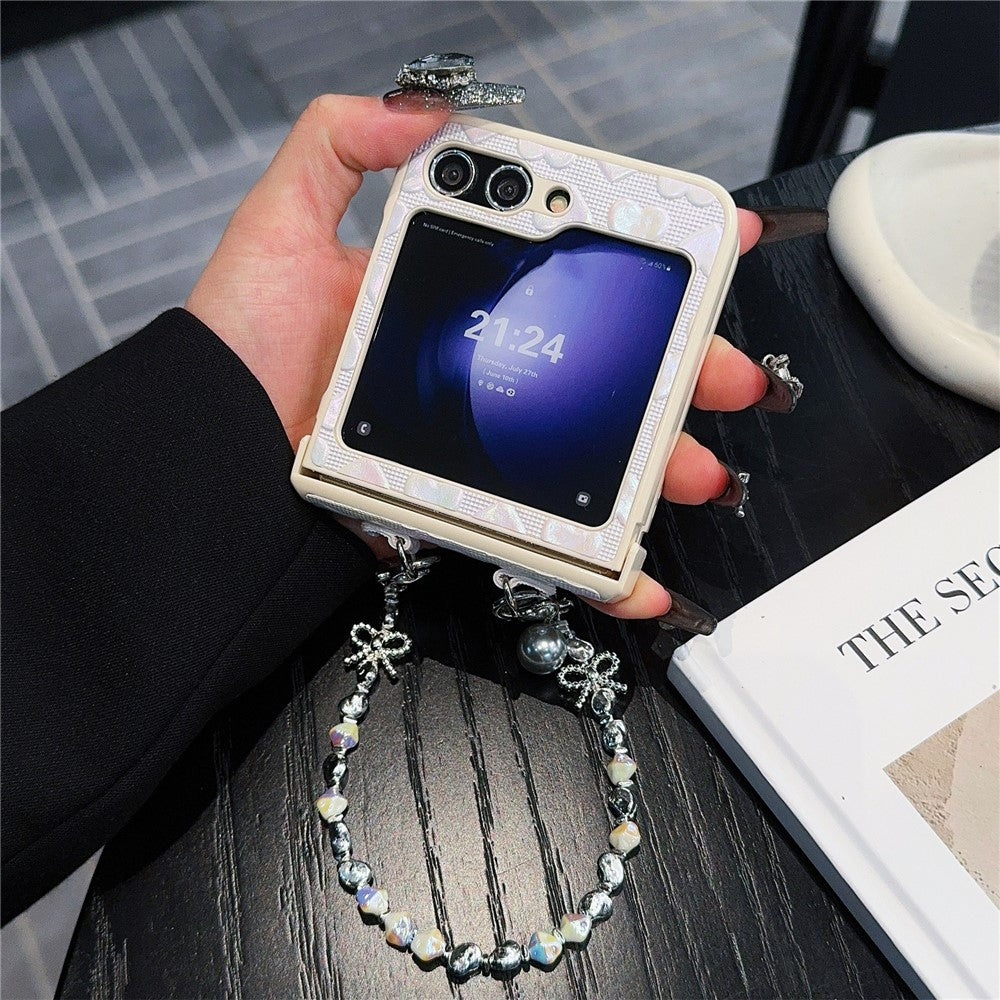 For Samsung Galaxy Z Flip7 FE 5G / Z Flip6 5G Case Bubble Heart Leather+PC Phone Cover with Beaded Strap - White