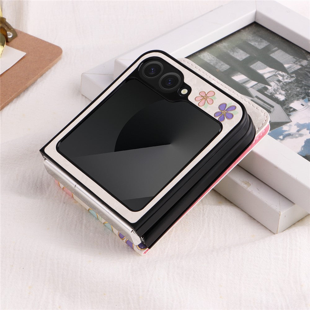 For Samsung Galaxy Z Flip7 FE 5G / Z Flip6 5G / Flip5 5G Case Flower Pattern PU+TPU Phone Cover Card Slots - Flowers