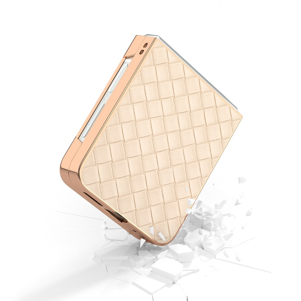 ABEEL For Samsung Galaxy Z Flip7 FE 5G / Z Flip6 5G Case Woven Texture Electroplating Edge Leather Coated PC Phone Cover - Beige