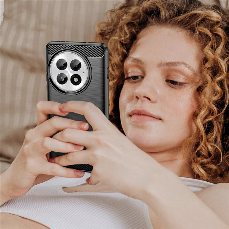 For OnePlus 13 Case Carbon Fiber Texture Brushed Anti Fingerprint Phone Back Cover - Black