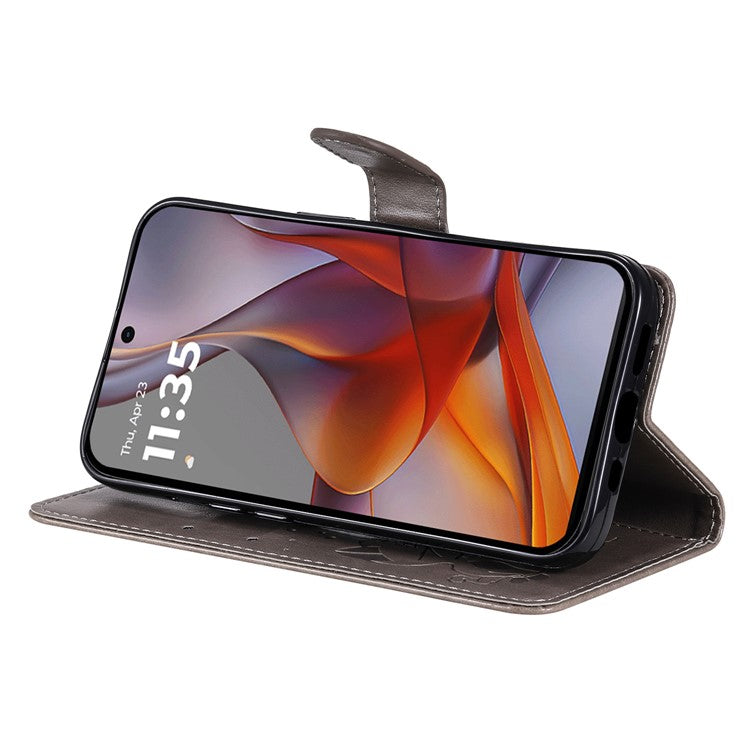 For Motorola Moto G75 5G Case Cat Bee Pattern Leather Phone Cover - Light Purple