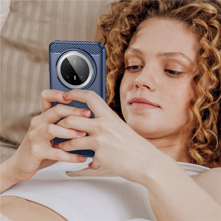 For Huawei Mate 70 Pro / 70 Pro+ Case Carbon Fiber Texture Brushed Phone Back Cover - Blue