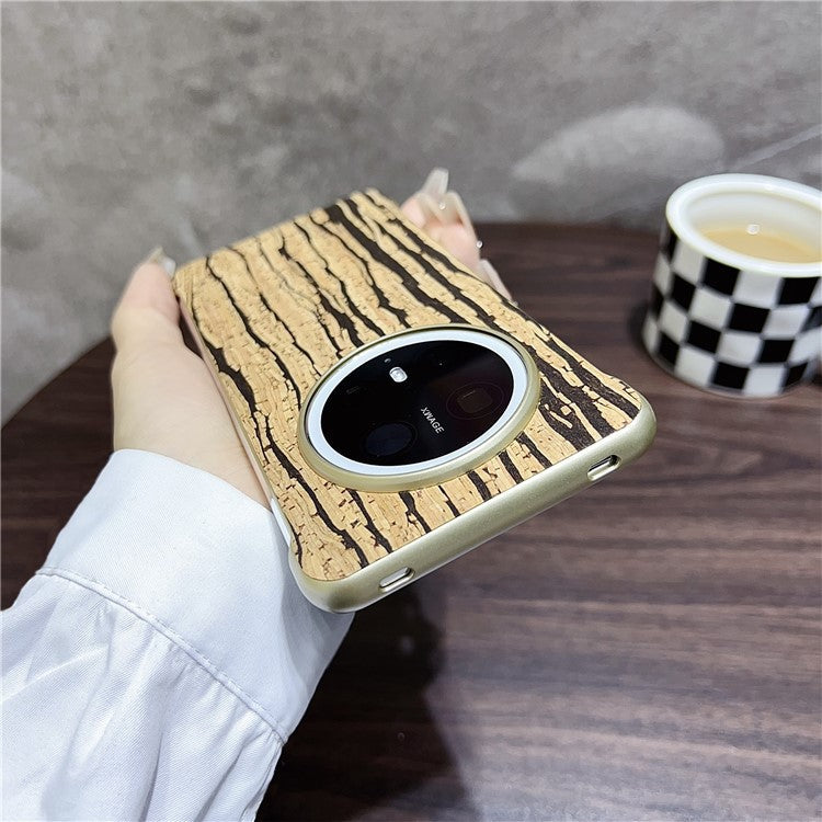 For Huawei Mate 70 Pro+ / Mate 70 Pro PC Phone Case Compatible with MagSafe Embossed Pattern Mobile Cover - Gold Butterfly