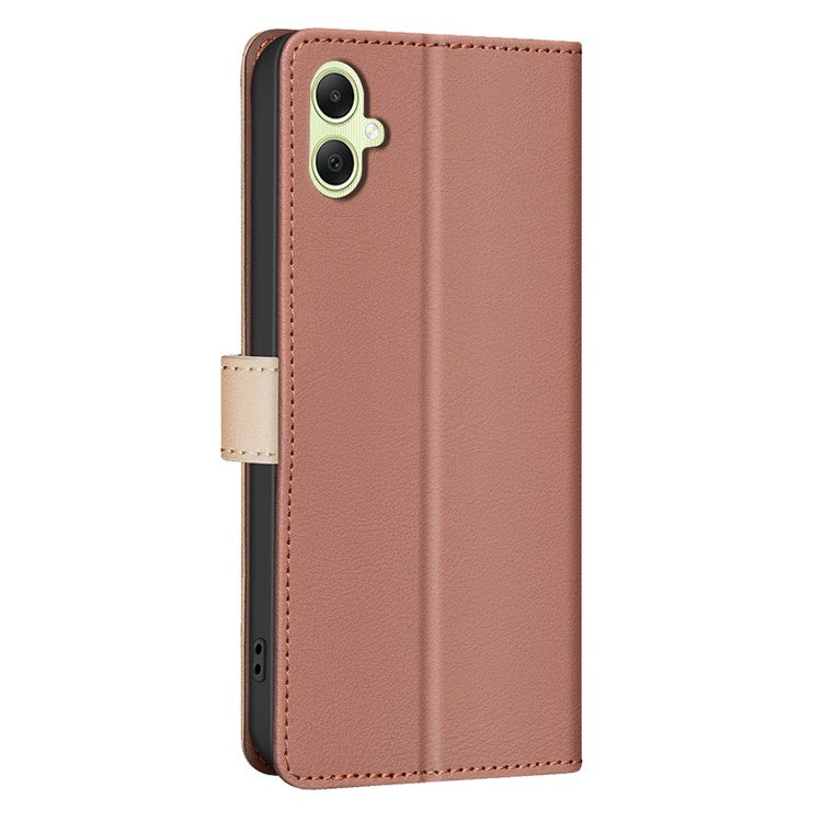 BINFEN COLOR BF33 For Samsung Galaxy F06 5G / M06 5G Leather Case Splicing Color RFID Blocking Wallet Stand Phone Cover - Brown