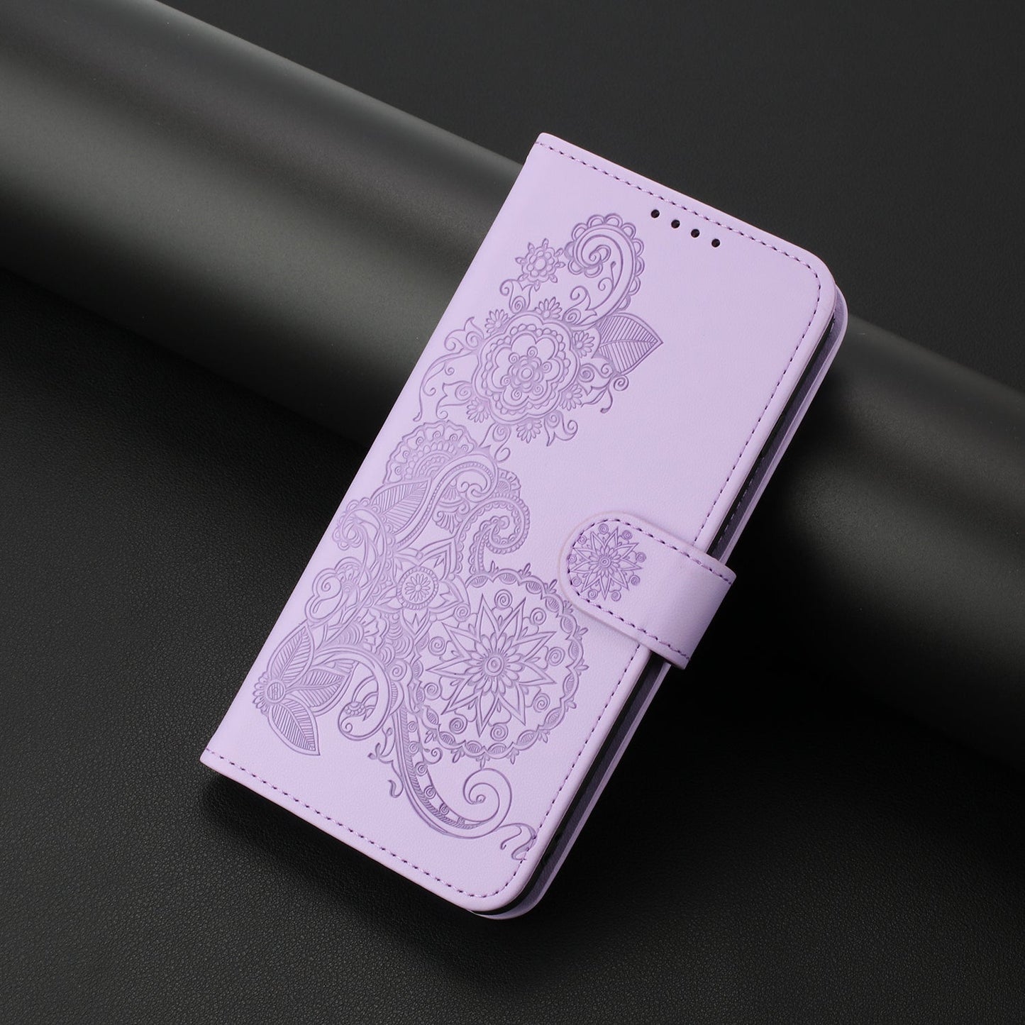 For Samsung Galaxy M06 5G / Galaxy F06 5G Phone Cases Mandala Flower Leather Wallet Mobile Cover with Strap - Purple