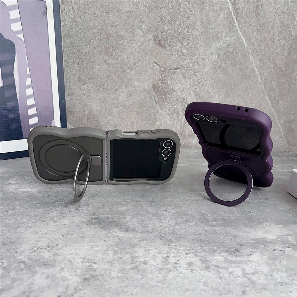 For Samsung Galaxy Z Flip7 FE 5G / Z Flip6 5G / Flip5 5G Magnetic Case Kickstand Skin-Touch Wave Edge TPU + PC Phone Cover - Grey