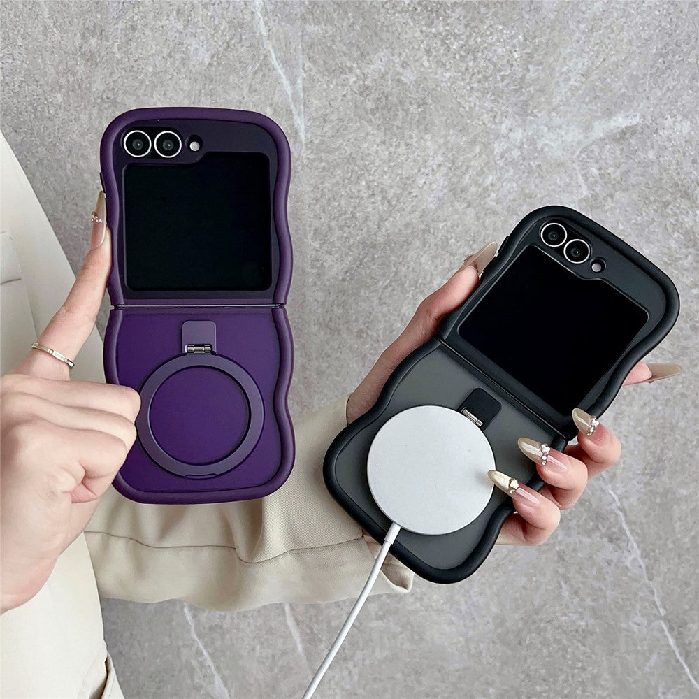 For Samsung Galaxy Z Flip7 FE 5G / Z Flip6 5G / Flip5 5G Magnetic Case Kickstand Skin-Touch Wave Edge TPU + PC Phone Cover - Grey