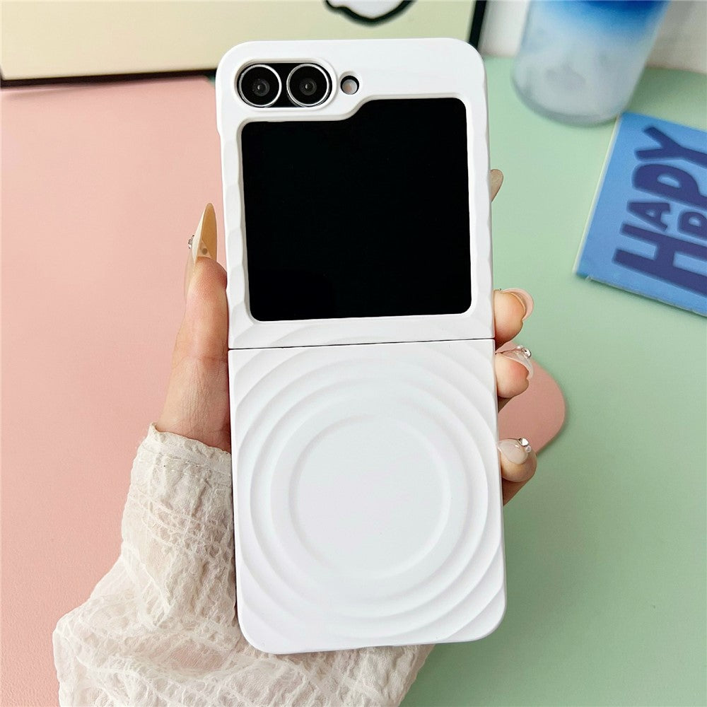 For Samsung Galaxy Z Flip7 FE 5G / Z Flip6 5G / Flip5 5G Magnetic Case Skin-Touch Wave Teature Hard PC Phone Cover - White