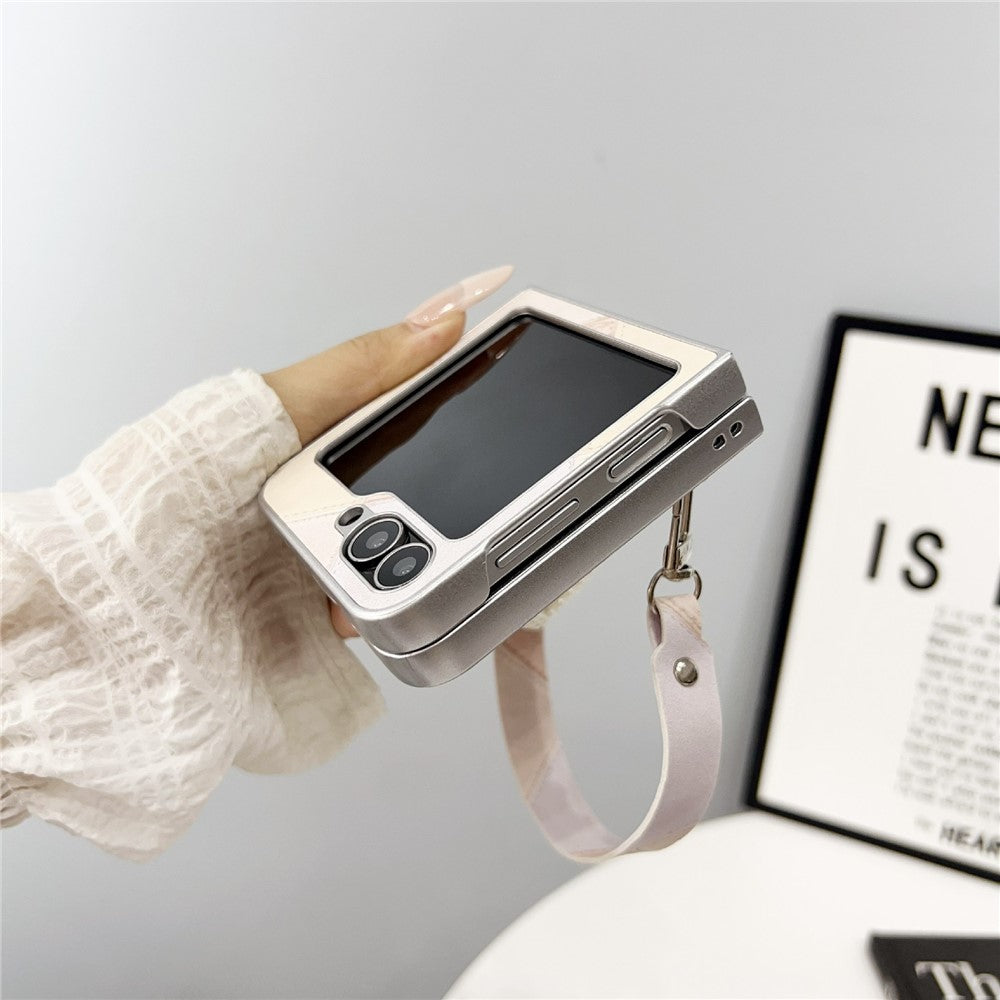 For Samsung Galaxy Z Flip7 FE 5G / Z Flip6 5G Case Retro Rhombus PU + PC Phone Cover with Love Pendant and Strap - Beige