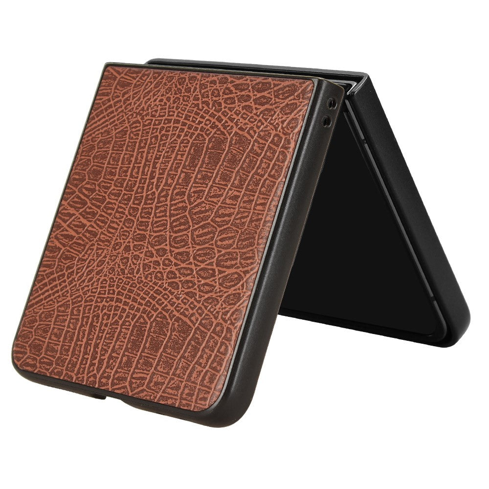 For Samsung Galaxy Z Flip7 5G Case Crocodile Texture Leather Coated Hard PC Phone Cover - Brown