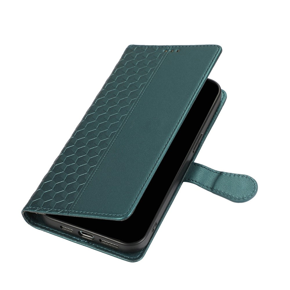 For iPhone 17 Pro Max Case 3D Rhombus Grid Imprinted Wallet Leather Phone Cover with Lanyard - Green