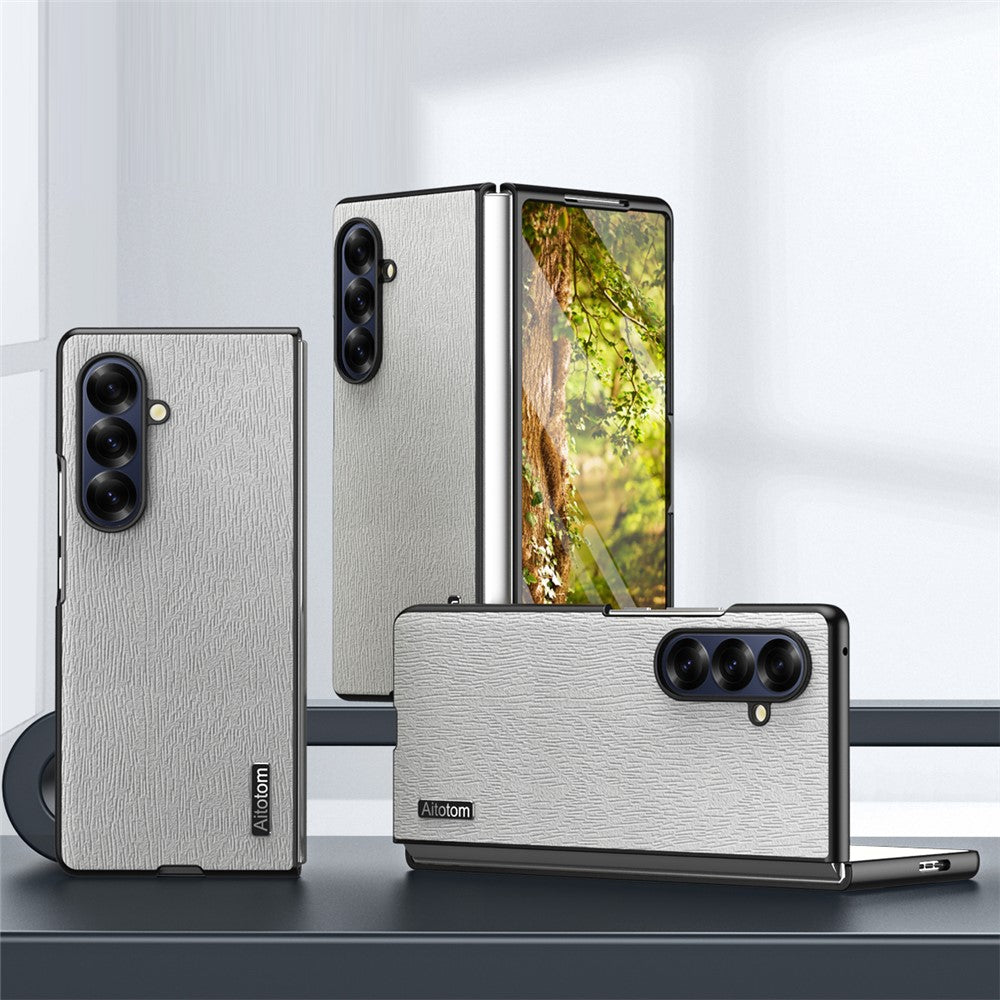 For Samsung Galaxy Z Fold7 5G Case Wood Texture PU Leather Coated PC TPU Phone Cover - Grey