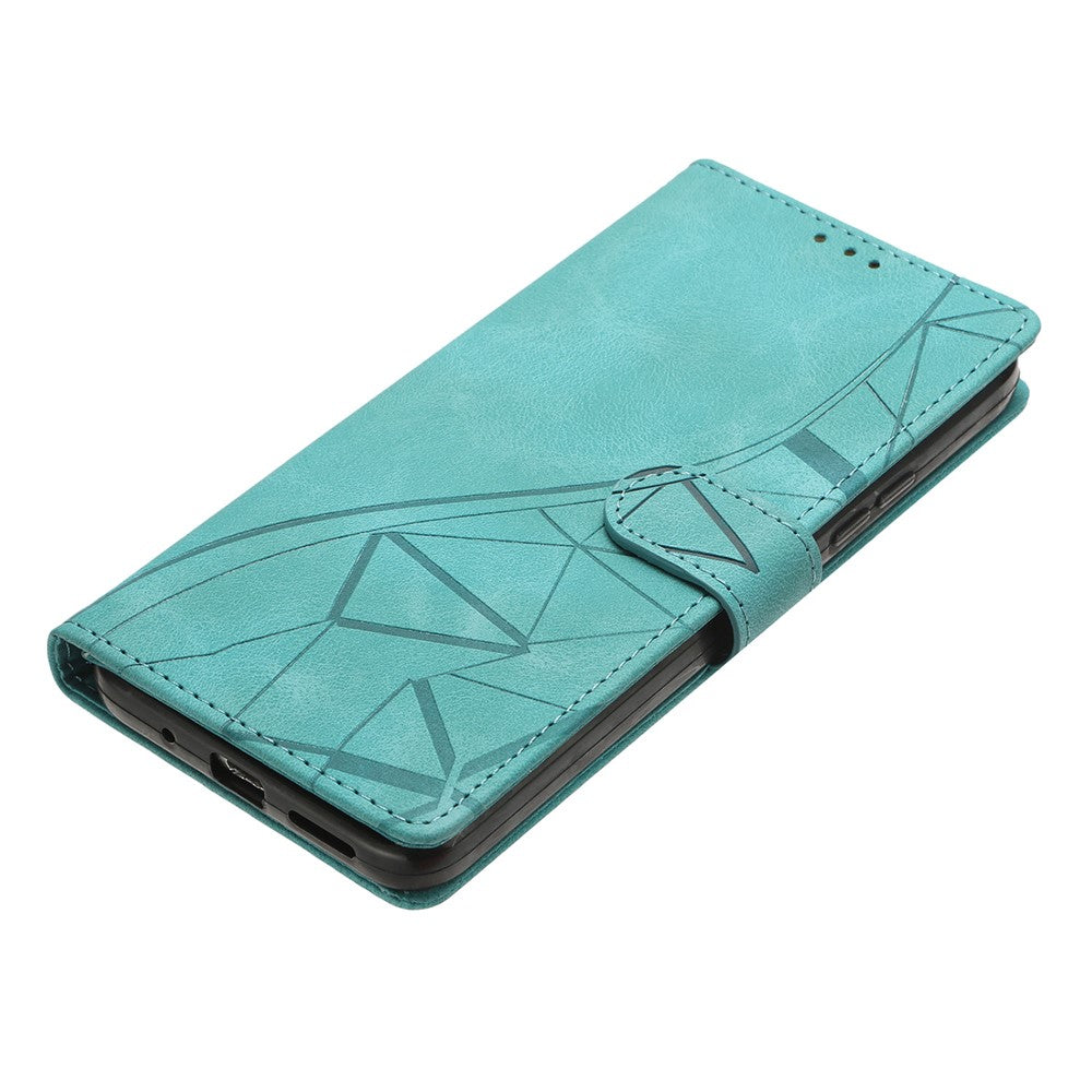 For iPhone 17 Pro Max Case Wallet Stand Imprinted Triangle Pattern Leather Phone Flip Cover - Green
