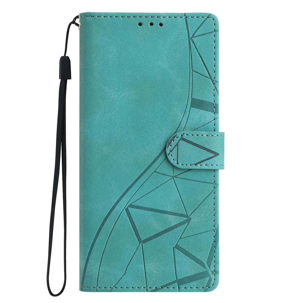 For iPhone 17 Pro Max Case Wallet Stand Imprinted Triangle Pattern Leather Phone Flip Cover - Green