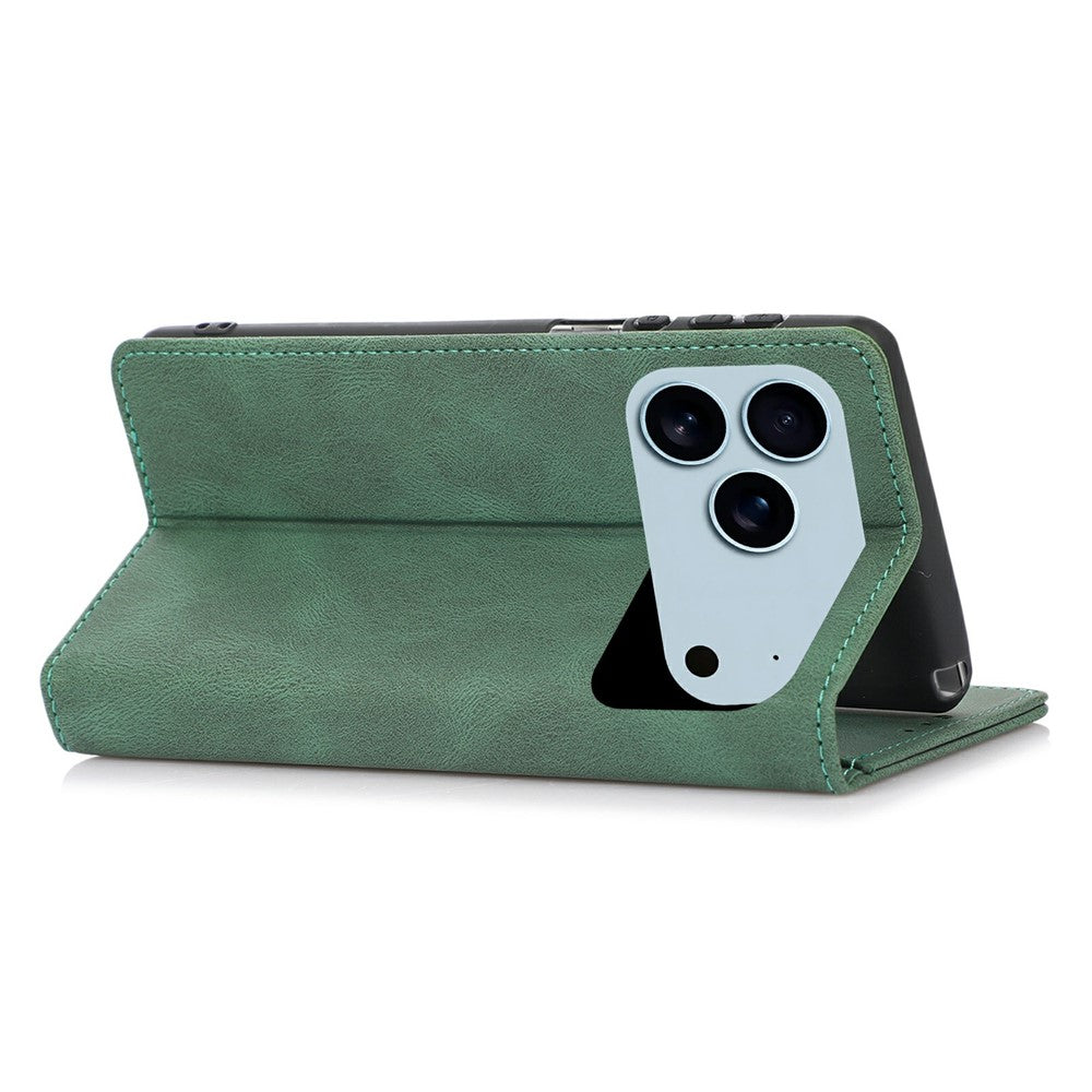 For iPhone 17 Pro Max Case Wallet Magnetic Closing Leather Flip Phone Cover - Green