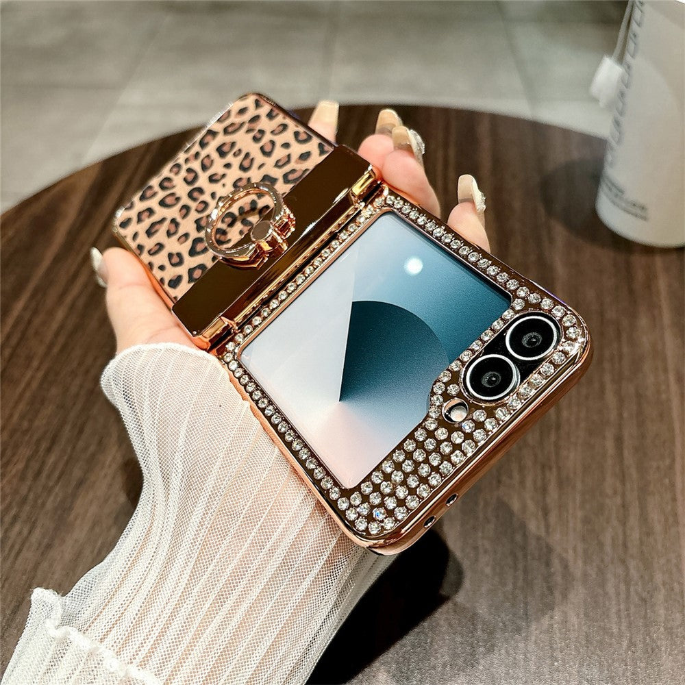 For Samsung Galaxy Z Flip7 FE 5G / Z Flip6 5G Case Leopard Pattern Ring Holder Rhinestone Hard PC Phone Cover - Gold