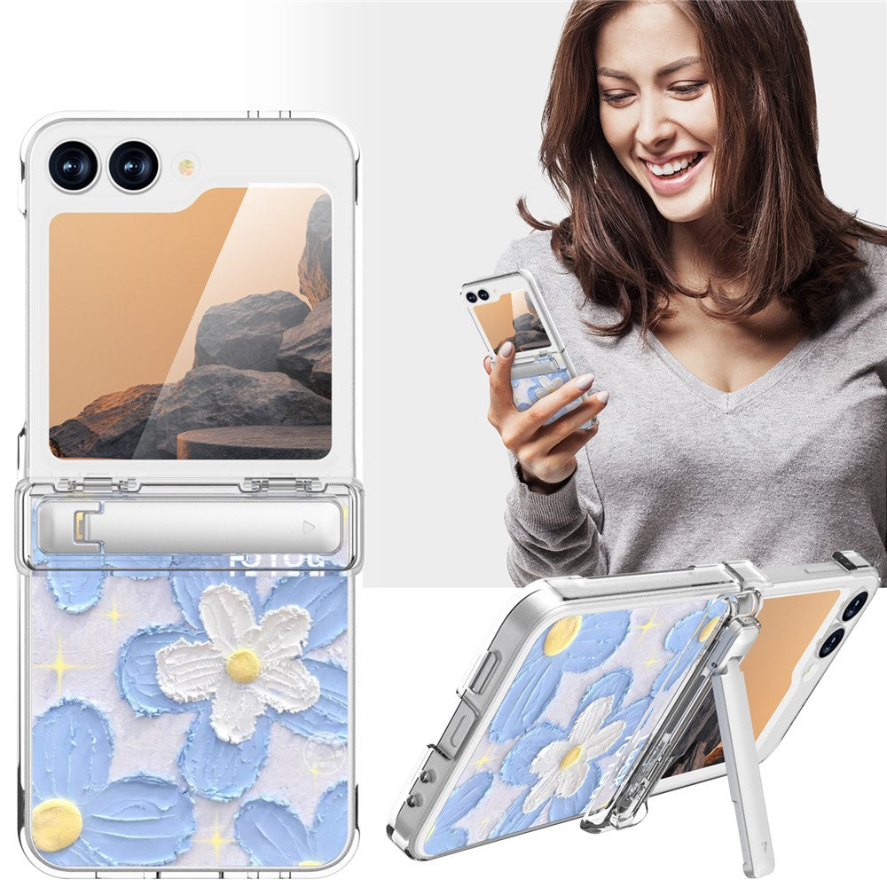 GW181 For Samsung Galaxy Z Flip7 FE 5G / Flip6 5G Case with Pattern Design Kickstand Hard PC Phone Cover - Blue Flower
