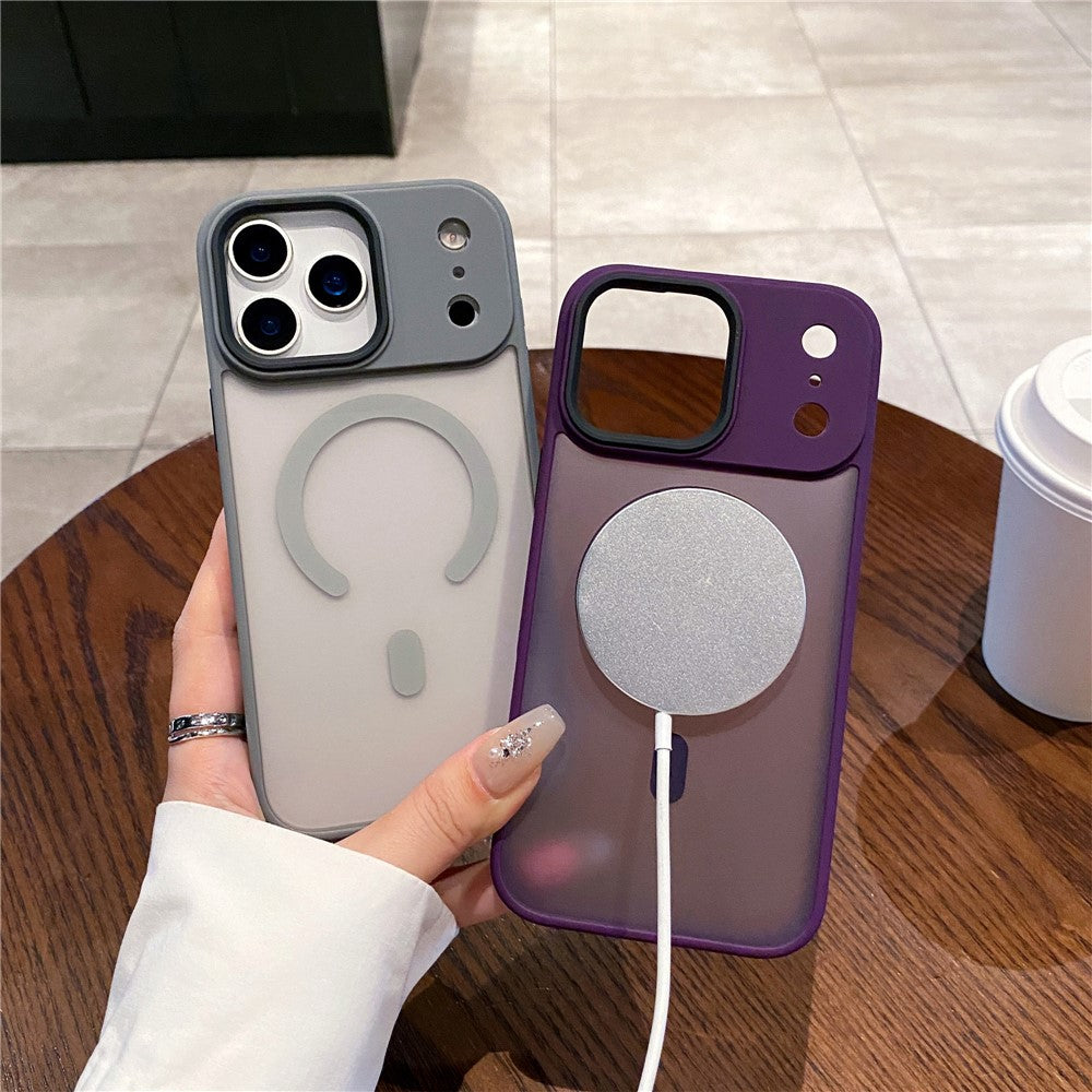 For iPhone 17 Pro Max Case Compatible with MagSafe Skin-Touch Matte Anti-Drop TPU + PC Phone Cover - Green