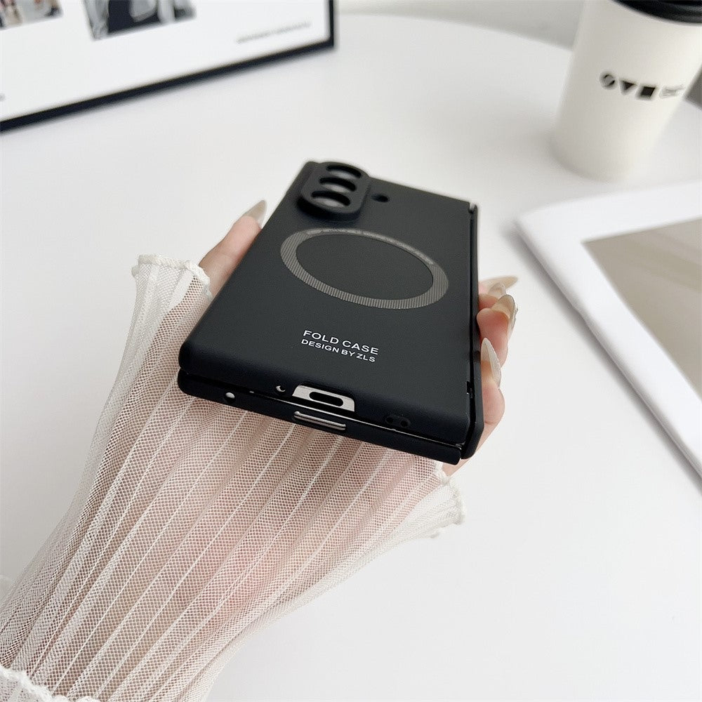 For Samsung Galaxy Z Fold7 5G Case Hard PC Phone Cover Compatible with MagSafe - Black