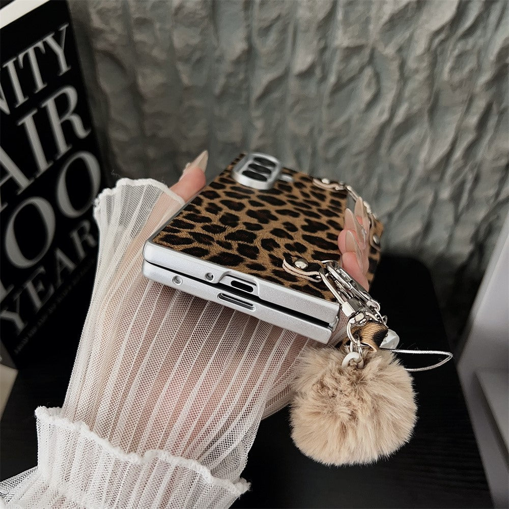 For Samsung Galaxy Z Fold7 5G Case Leopard Print Leather + PC Phone Cover with Guitar Pendant and Strap - Brown