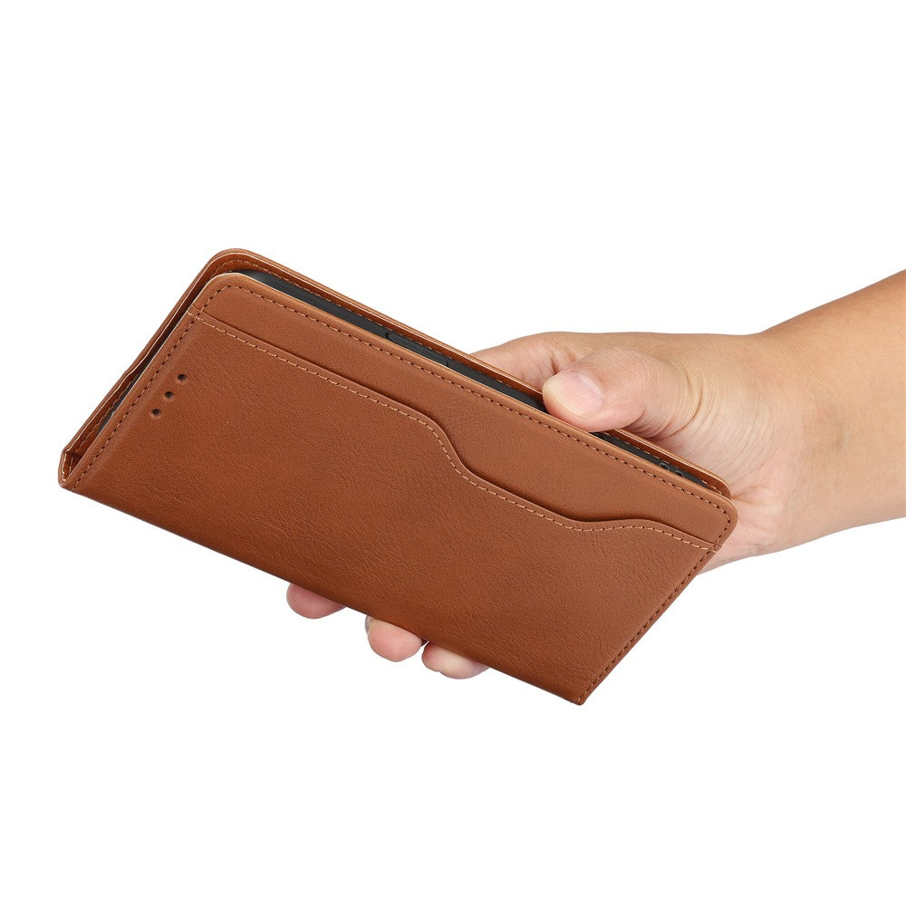For iPhone 17 Pro Max Cell Phone Case Magnetic Closing PU Leather Stand Cover - Light Brown