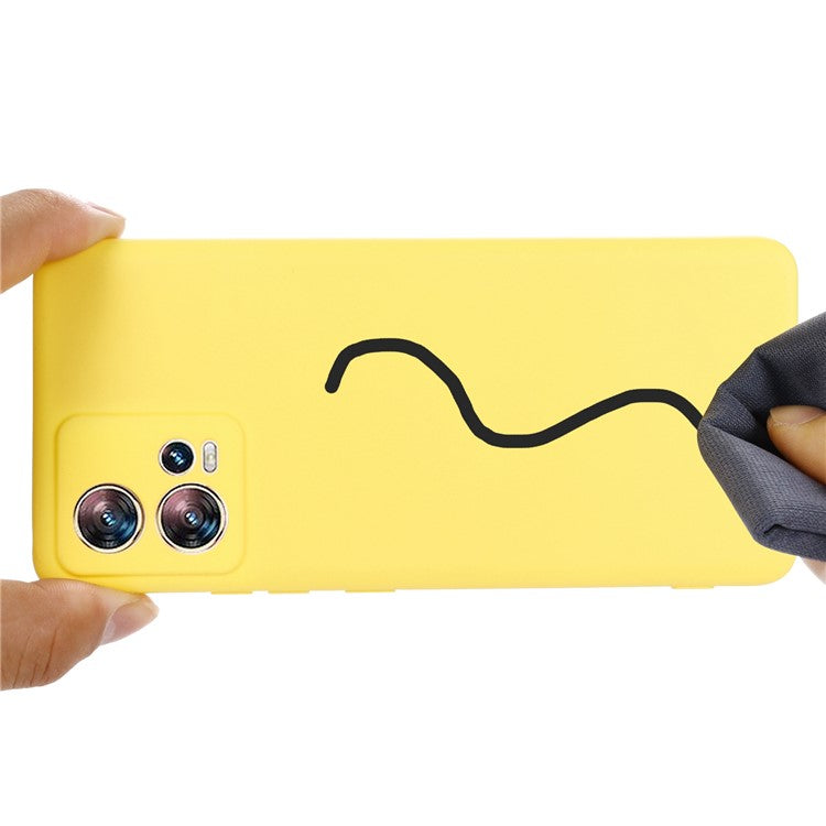 For Motorola Moto S30 Pro 5G / Edge 30 Fusion 5G Liquid Silicone Cell Phone Case Anti-scratch Soft Lining Protective Cover with Strap - Yellow