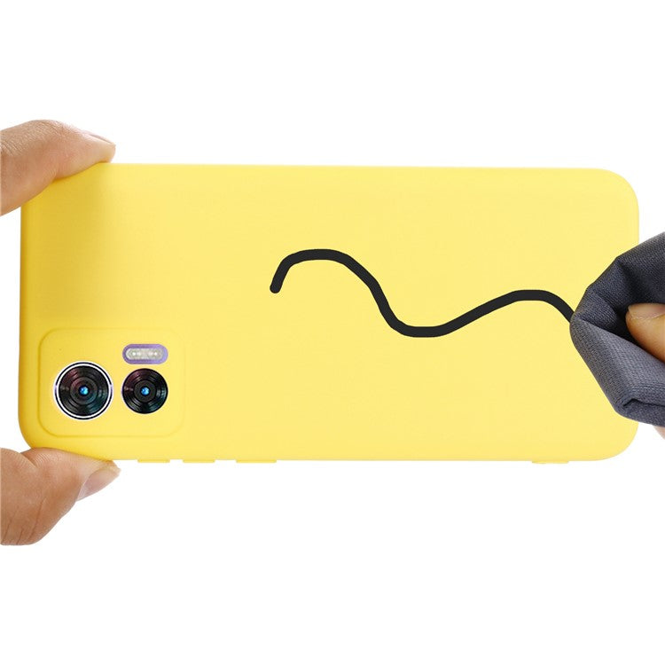 For Motorola Edge 30 Neo 5G / Edge 30 Lite Anti-scratch Liquid Silicone Cell Phone Case Shockproof Protective Cover with Strap - Yellow