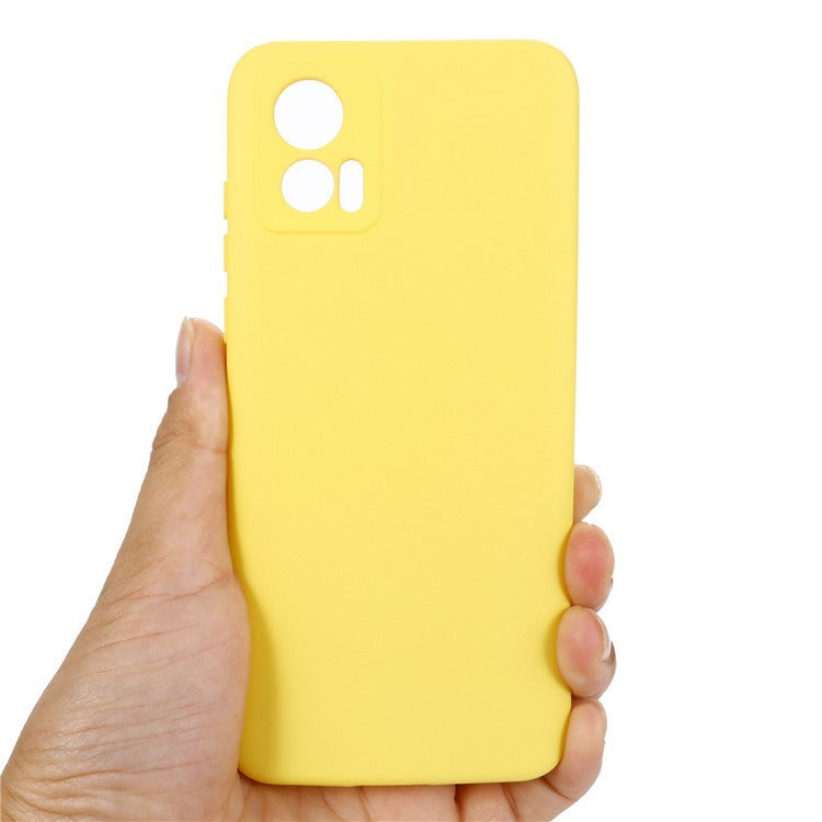 For Motorola Edge 30 Neo 5G / Edge 30 Lite Anti-scratch Liquid Silicone Cell Phone Case Shockproof Protective Cover with Strap - Yellow