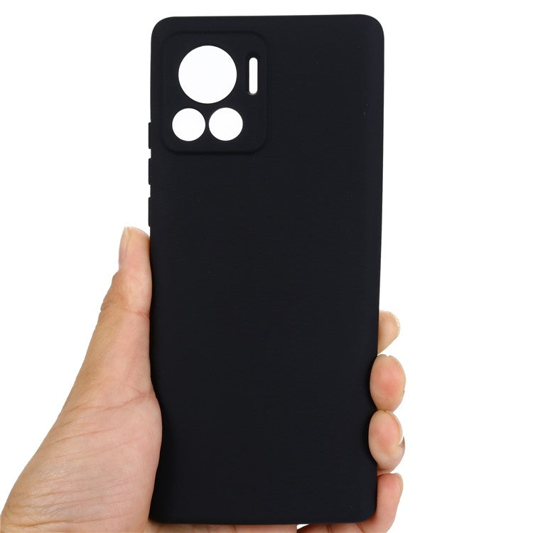 For Motorola Moto X30 Pro 5G / Edge 30 Ultra 5G Liquid Silicone Soft Touch Case Microfiber Lining Camera Protection Phone Cover with Strap - Black