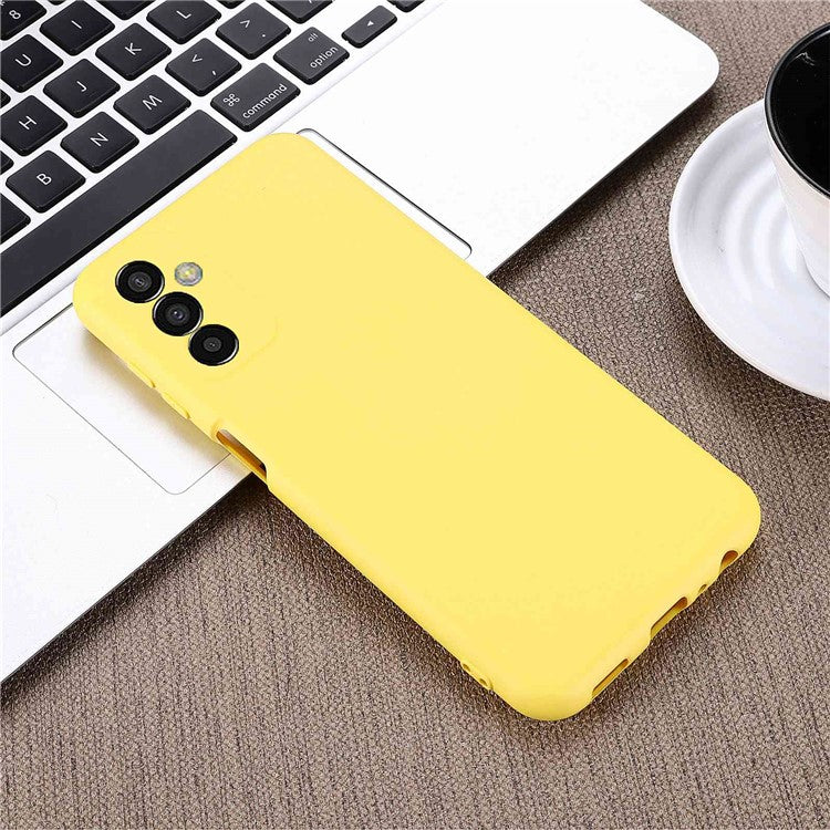 Shockproof Slim Case for Samsung Galaxy F13 4G Liquid Silicone Phone Cover Anti-Drop Protective Case with Strap - Yellow