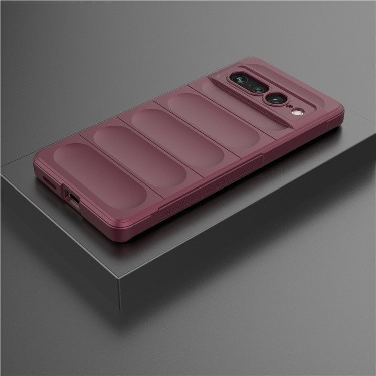 Anti-drop Phone Case For Google Pixel 7 Pro 5G Soft TPU Impact-Resistant Smartphone Back Cover - Wine Red