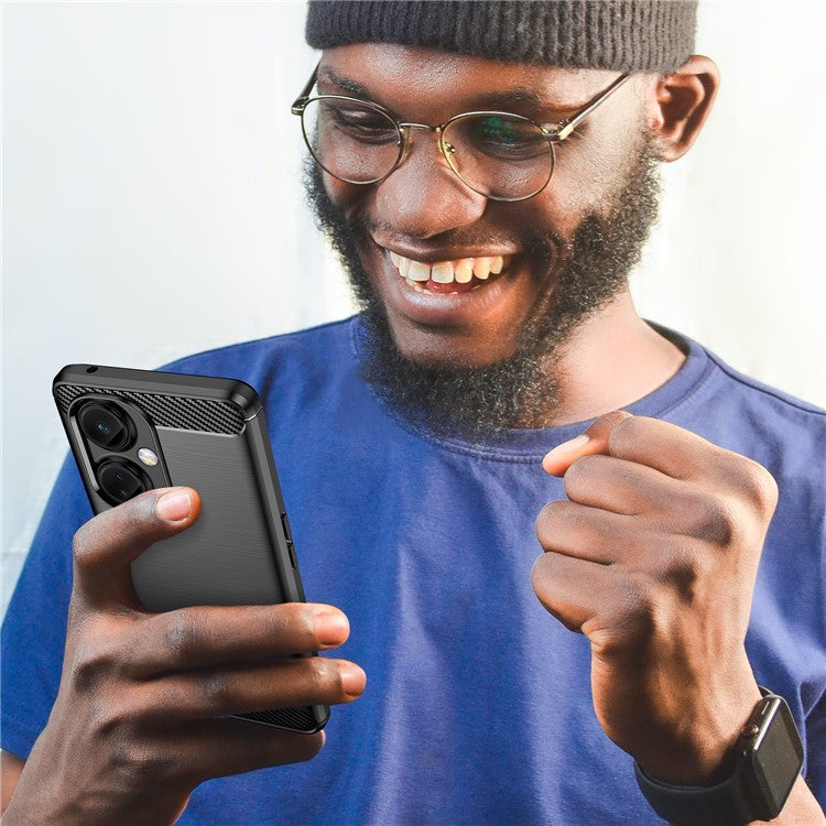 For OnePlus Nord CE 3 Lite 5G / Nord N30 5G Carbon Fiber Texture Brushed Phone Case Soft TPU Anti-drop Back Cover - Black