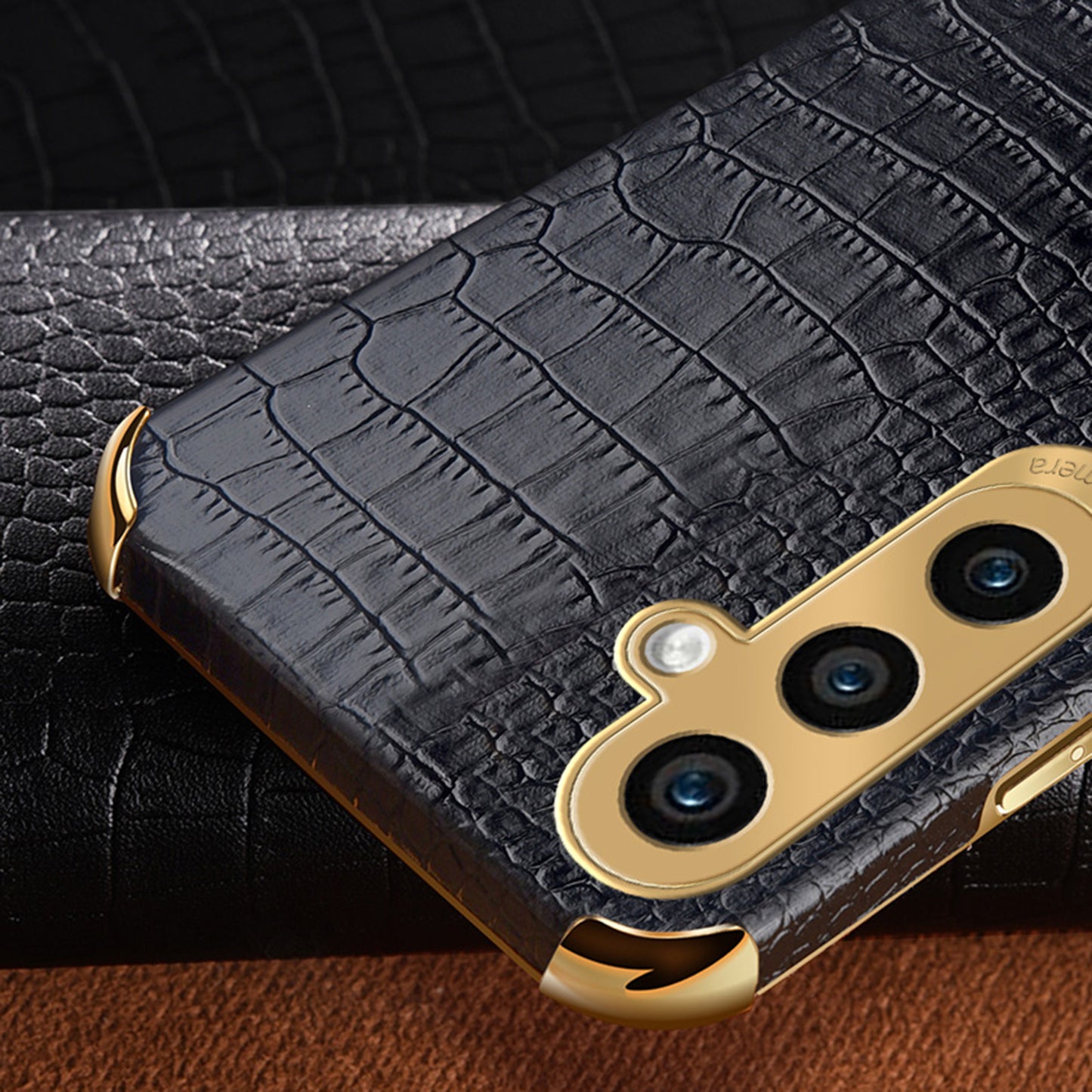 For Samsung Galaxy S24 Cell Phone Case Crocodile Texture 6D Electroplating Shockproof Cover - White