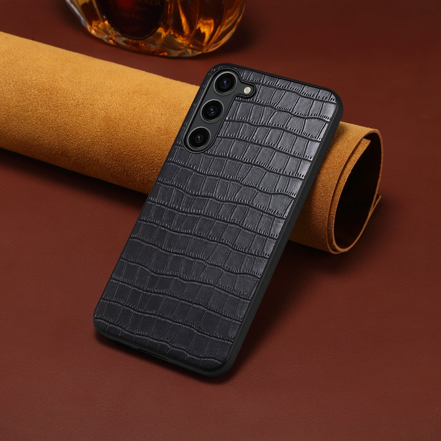 For Samsung Galaxy S24 Back Case PU Leather Coated PC+TPU Crocodile Texture Phone Cover - Black