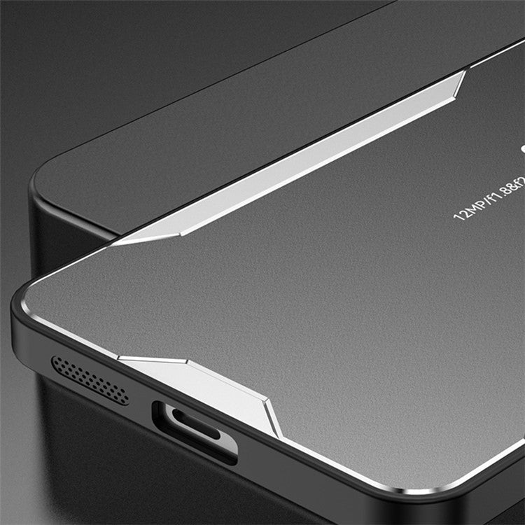 For Honor 70 5G Case Heavy Duty Aluminum Alloy+TPU+PC Anti-Scratch Phone Cover - Silver