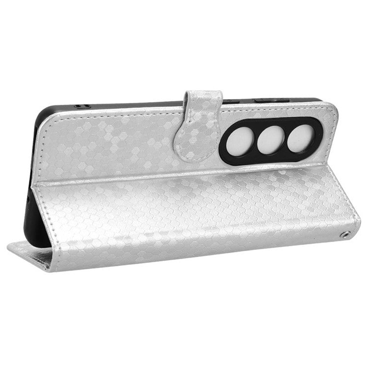 For OnePlus Nord CE4 5G Wallet Case Dots Imprinted Magnetic Phone Cover - Silver