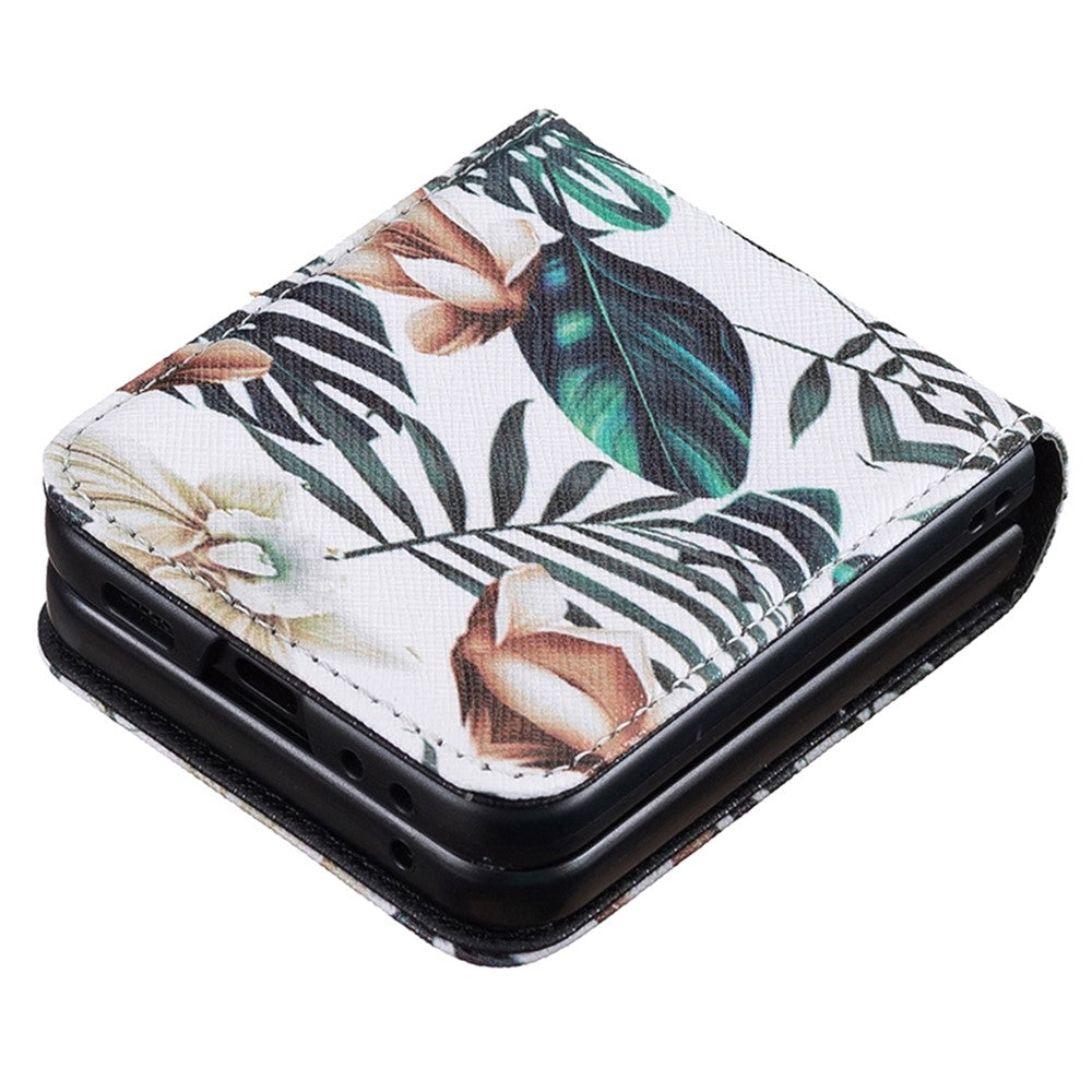 For Samsung Galaxy Z Flip7 FE 5G / Z Flip6 5G / Z Flip5 5G Case Pattern Print PU Leather Phone Shell - Leaves and Flowers