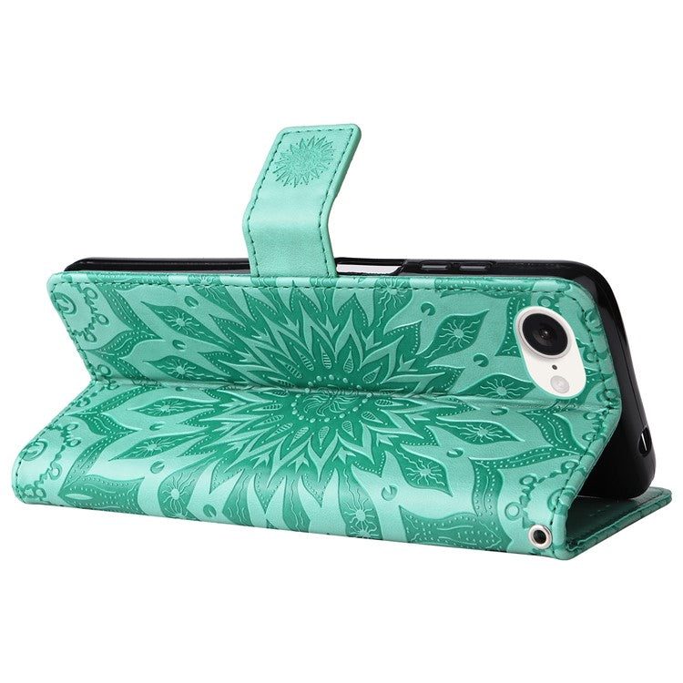 For iPhone 16e Case PU Leather Wallet Stand Protective Cover - Green
