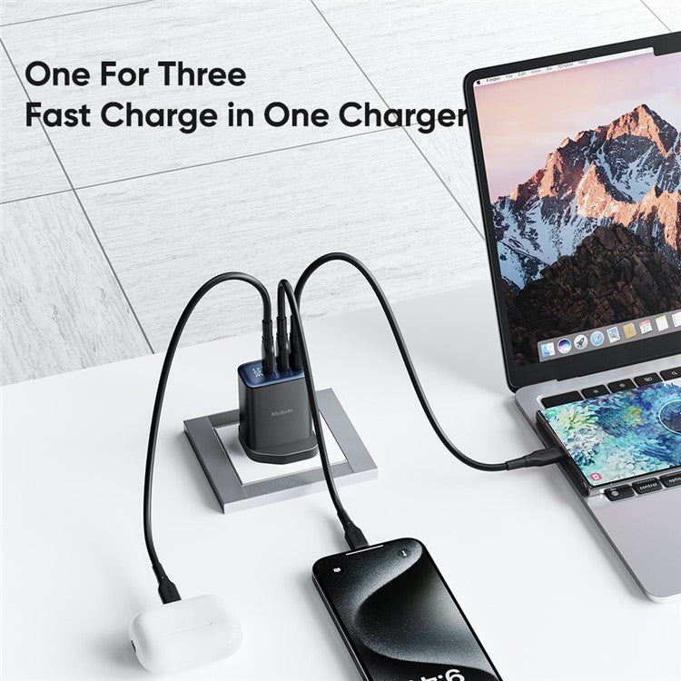 MCDODO CH-2170 30W 3-Port Digital Display Fast Charger (Dual Type-C+USB-A), UK Plug - Black